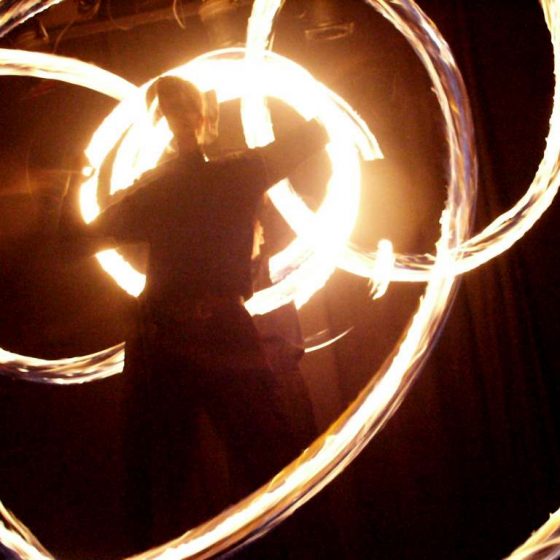 Baila fuego - Lichtshow und Feuershow- Siegen-Frankfurt-Köln-Ruhrgebiet