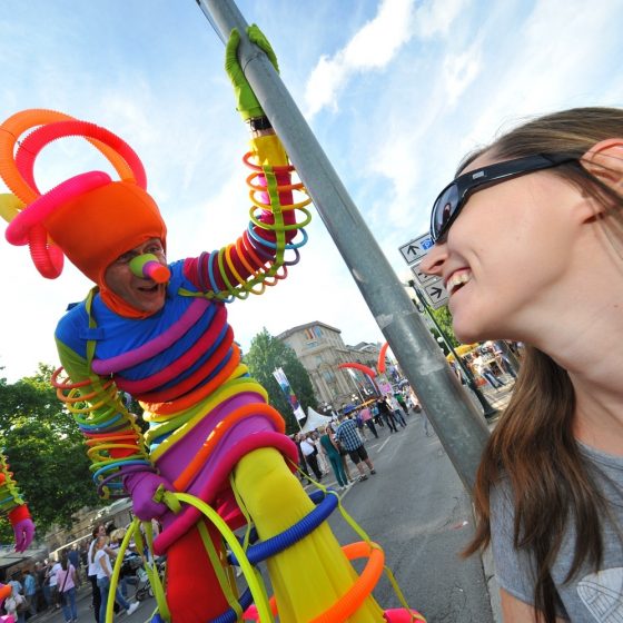 Theatrium_Wiesbaden_Wilhelmstrassenfest_Ringelschlingel